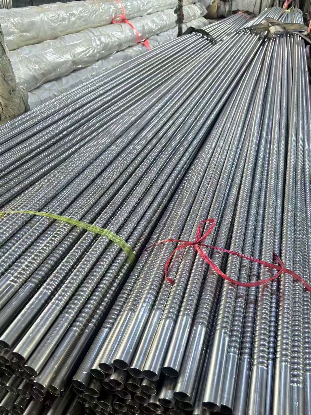 Corrugated heat transfer tube with formed surface geometry for heat exchanger review