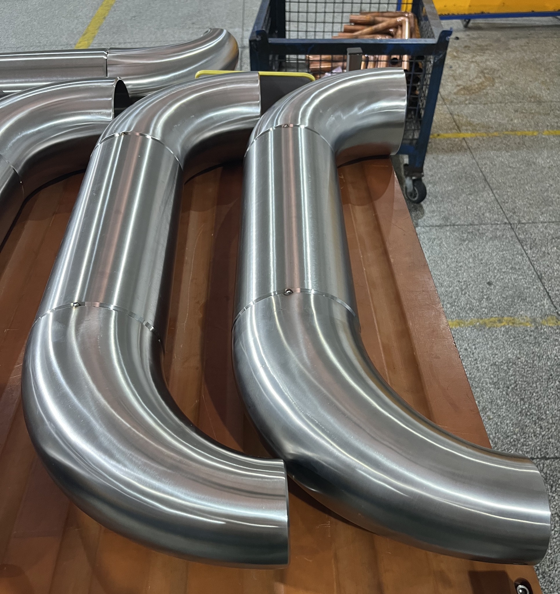 U-shaped stainless steel piping modules for CDU liquid cooling system