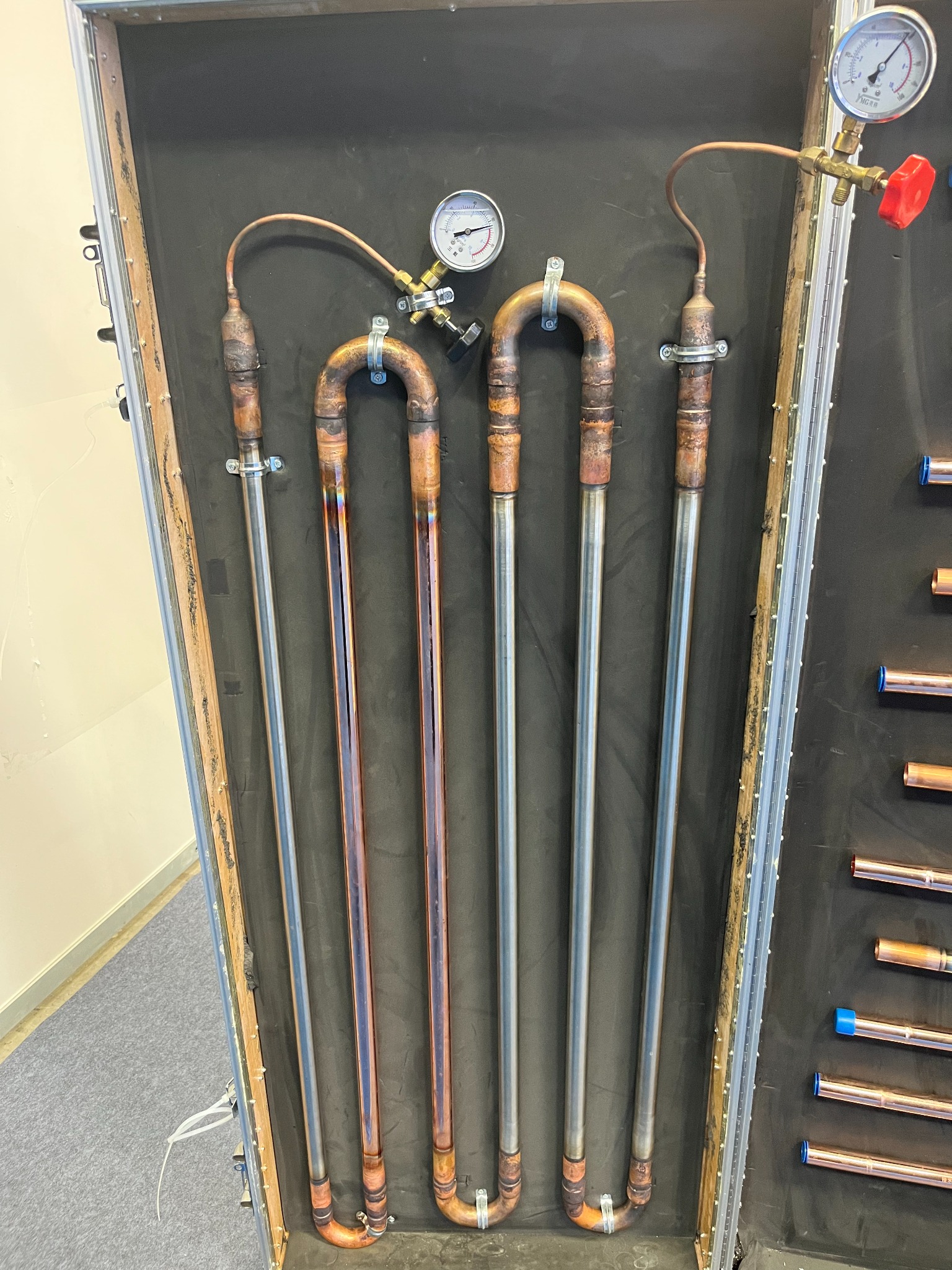 U-bend HVAC tube assemblies with stainless steel bodies and copper ends