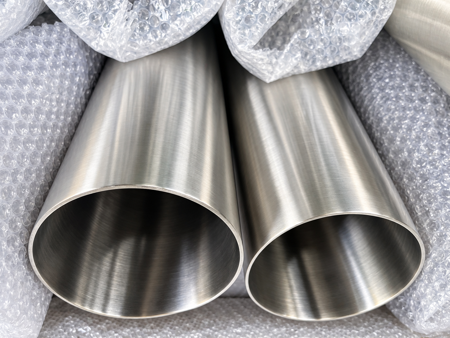 Packed stainless steel tubes for CDU and AI liquid cooling piping supply